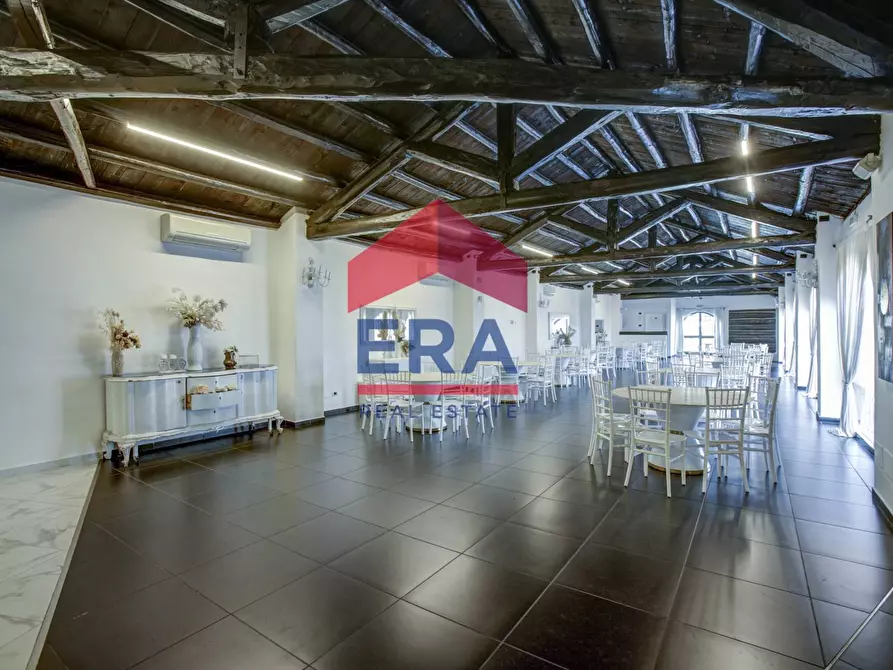 Immagine 7 di Attività commerciale in vendita  in Via Pontina 432 a Roma