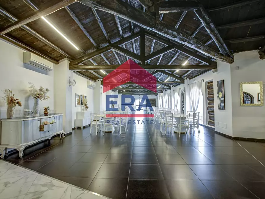 Immagine 8 di Attività commerciale in vendita  in Via Pontina 432 a Roma