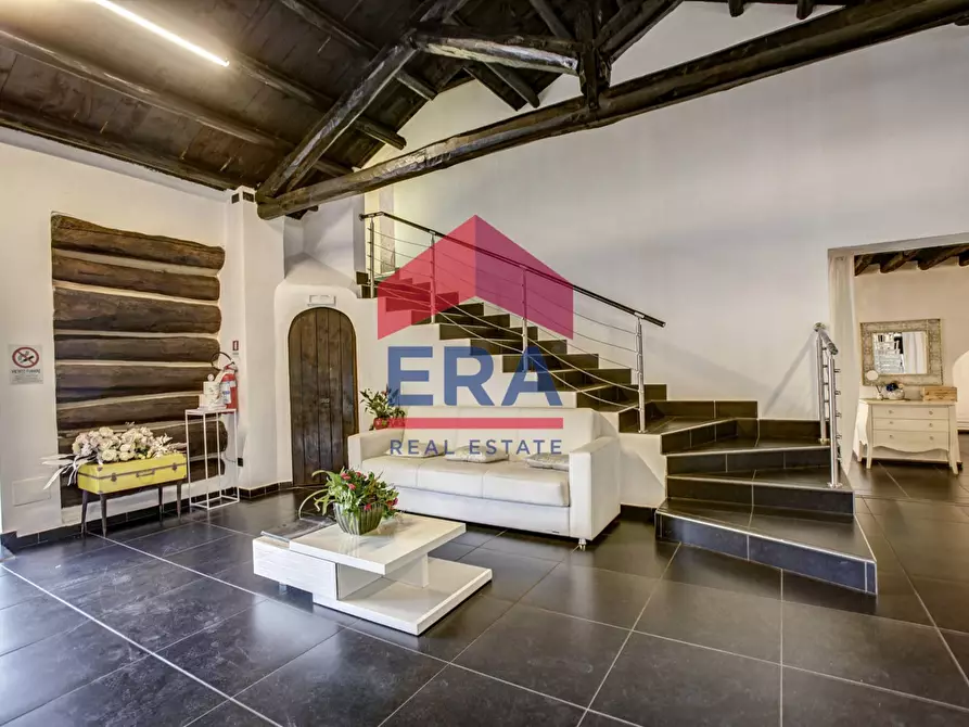 Immagine 11 di Attività commerciale in vendita  in Via Pontina 432 a Roma