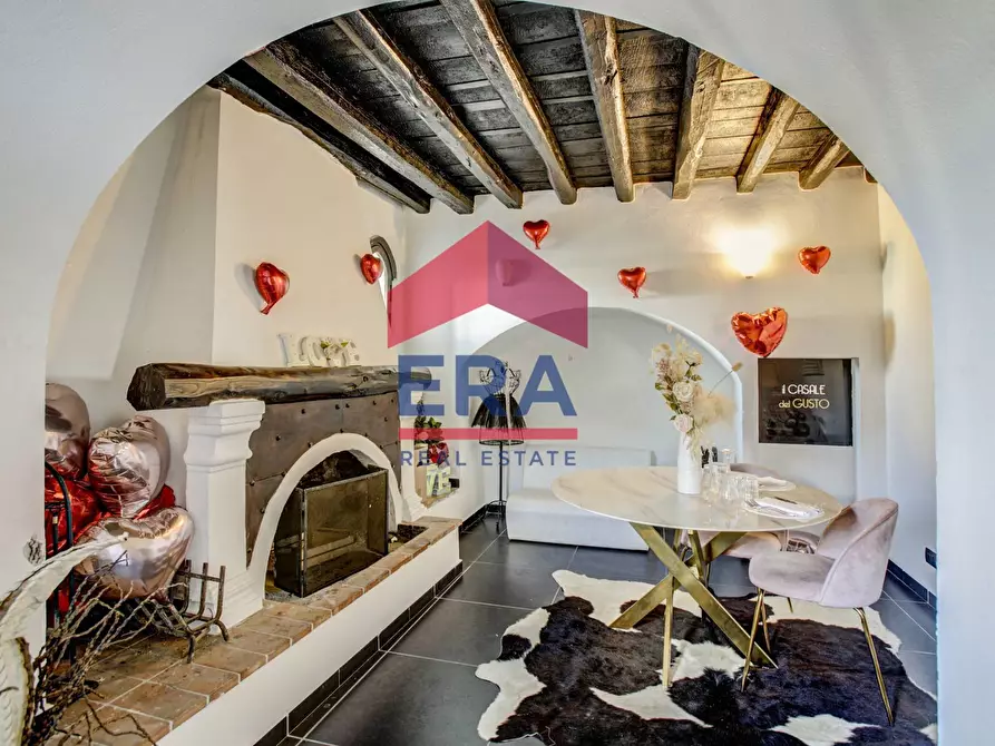 Immagine 14 di Attività commerciale in vendita  in Via Pontina 432 a Roma