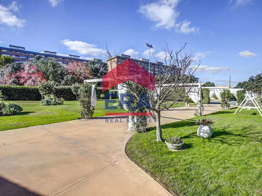 Immagine 26 di Attività commerciale in vendita  in Via Pontina 432 a Roma