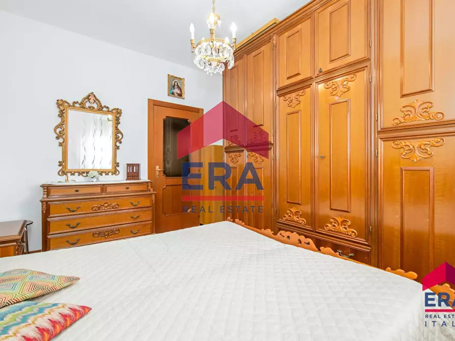 Immagine 17 di Appartamento in vendita  in VIA RAVENNA 48 a Milano