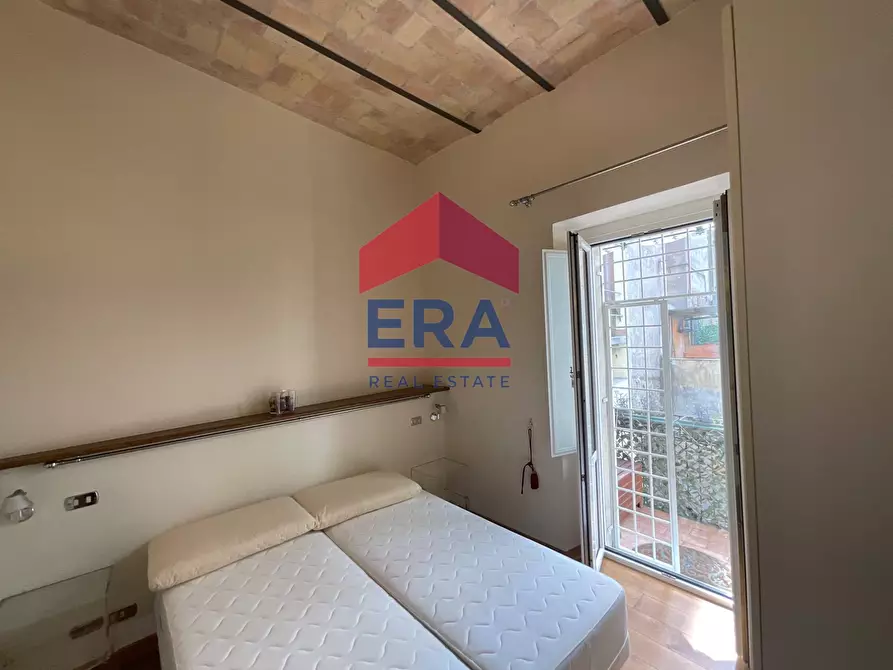 Immagine 5 di Appartamento in affitto  in Salita Dei Borgia 4 a Roma