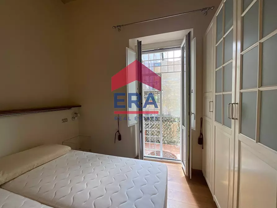 Immagine 6 di Appartamento in affitto  in Salita Dei Borgia 4 a Roma