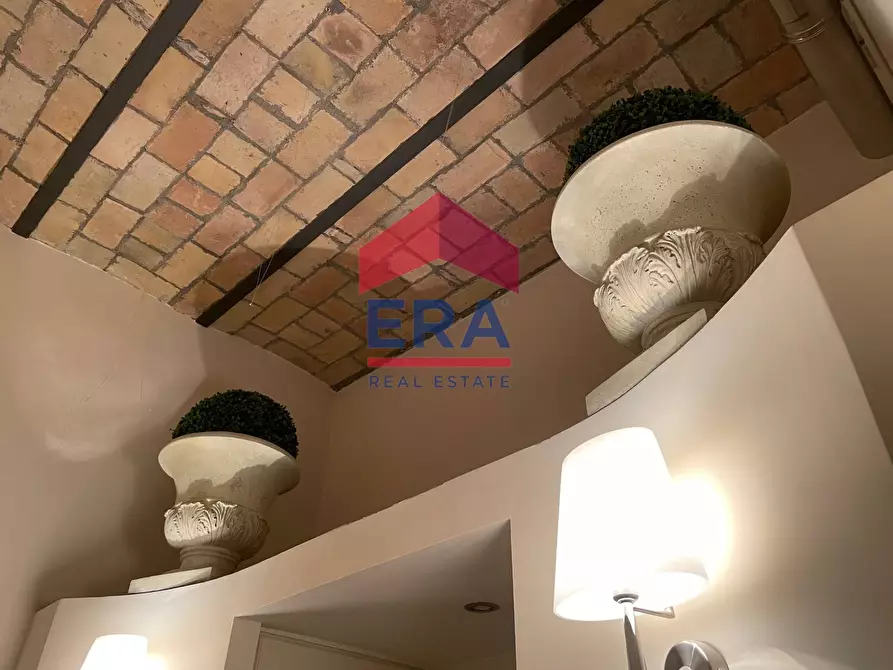 Immagine 11 di Appartamento in affitto  in Salita Dei Borgia 4 a Roma