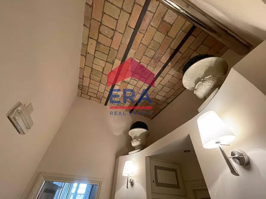 Immagine 12 di Appartamento in affitto  in Salita Dei Borgia 4 a Roma