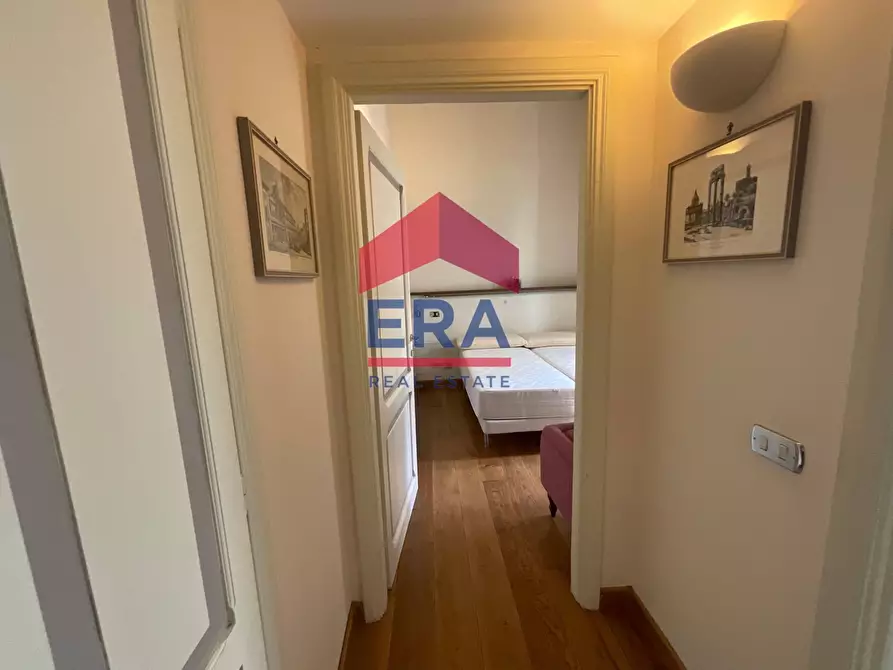 Immagine 4 di Appartamento in affitto  in Salita Dei Borgia 4 a Roma