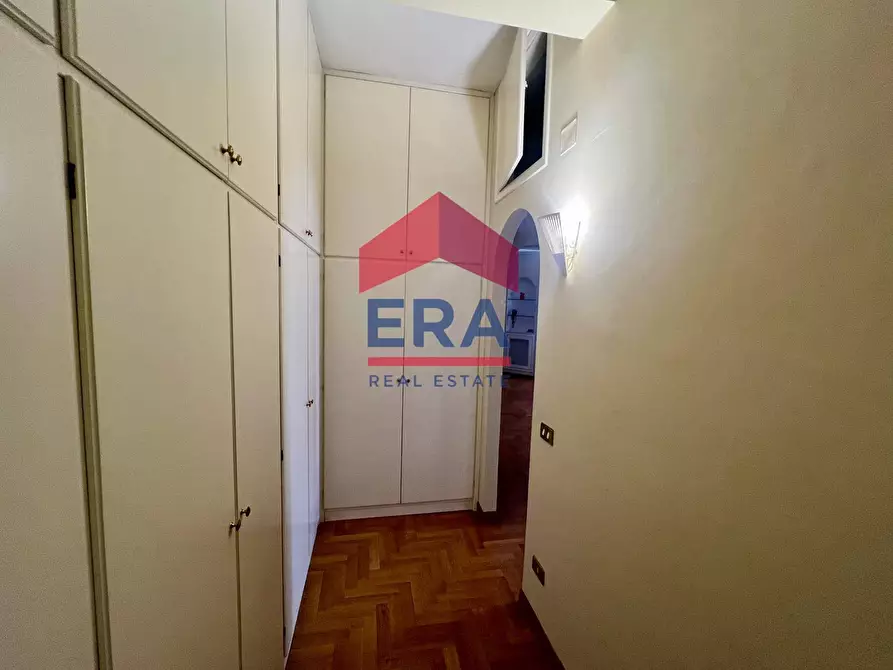 Immagine 11 di Appartamento in affitto  in Via Dei Savorelli 63 a Roma