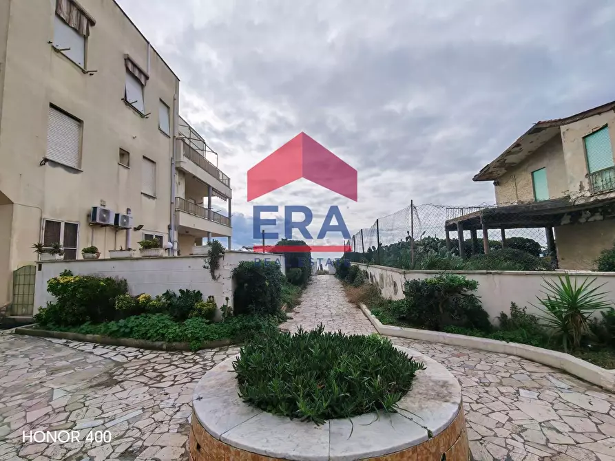 Immagine 8 di Appartamento in vendita  in Lungomare delle Sirene 191 a Pomezia