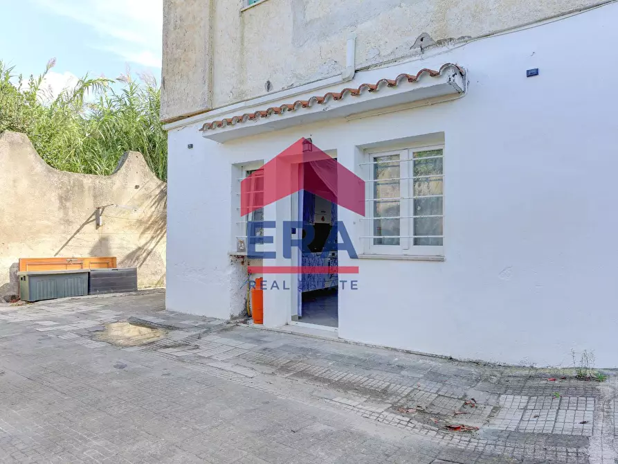 Immagine 2 di Appartamento in vendita  in Lungomare degli Ardeatini 60 a Ardea