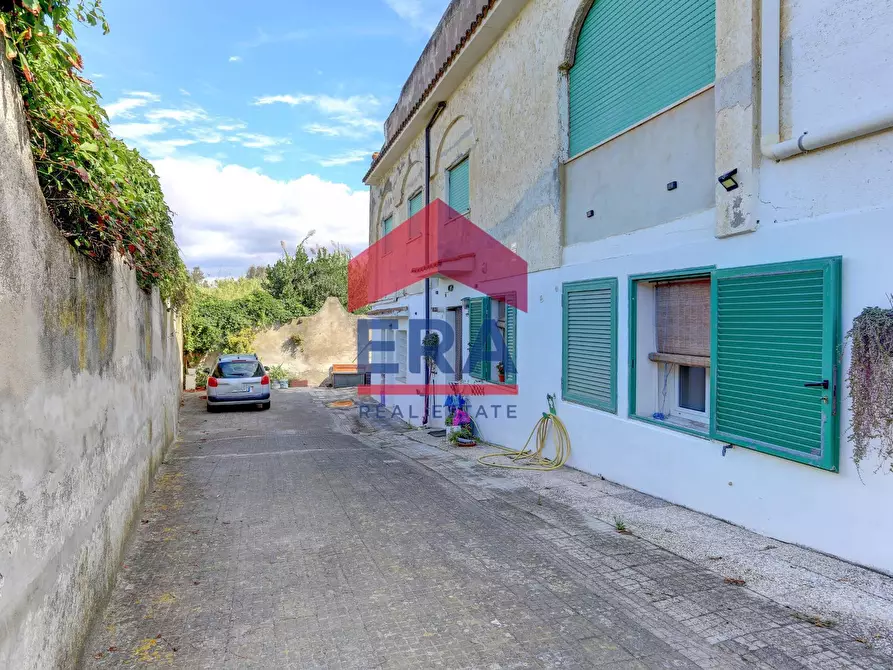 Immagine 3 di Appartamento in vendita  in Lungomare degli Ardeatini 60 a Ardea