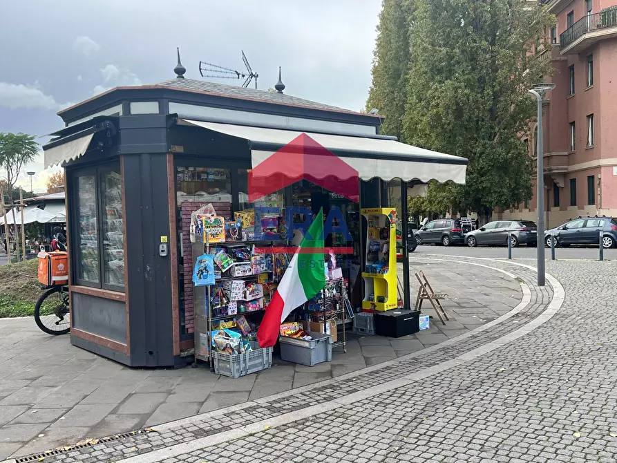 Immagine 1 di Locale commerciale in vendita  in Piazza Bainsizza a Roma