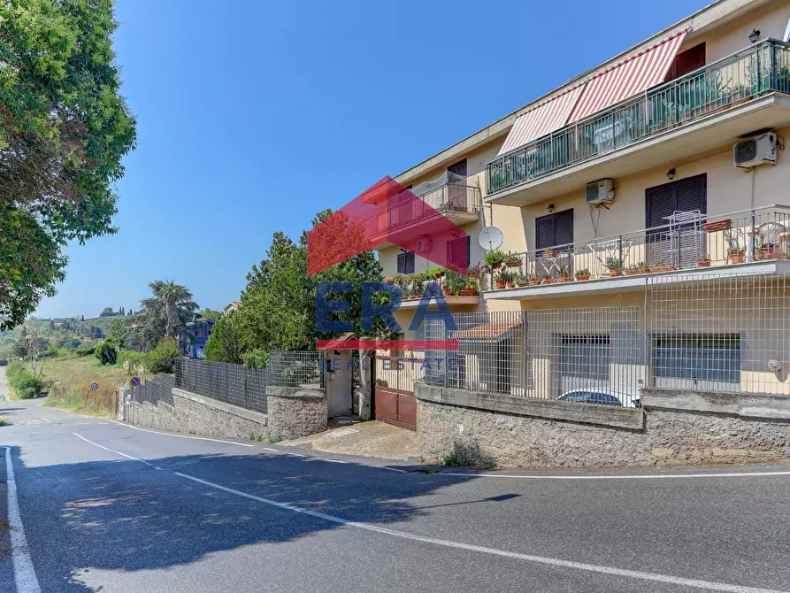 Immagine 37 di Appartamento in vendita  in via Bellosguardo 15 a Roma