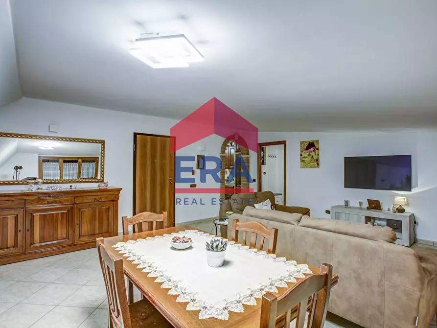 Immagine 26 di Villa in vendita  in Via E.Torricelli 6 a Pomezia