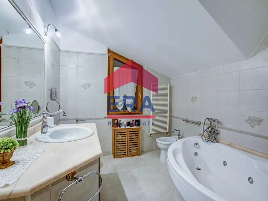 Immagine 32 di Villa in vendita  in Via E.Torricelli 6 a Pomezia