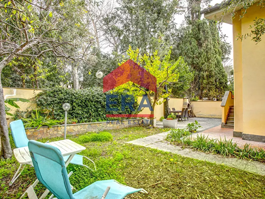 Immagine 29 di Villa in vendita  in Via Boezi 14-16 a Roma