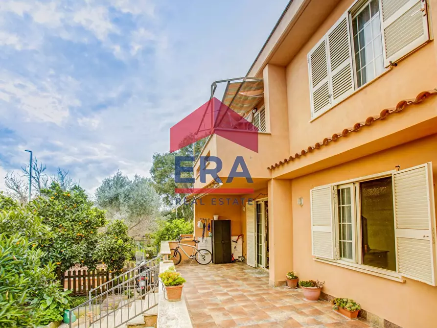 Immagine 4 di Villetta a schiera in vendita  in Via San Candido 94 a Roma