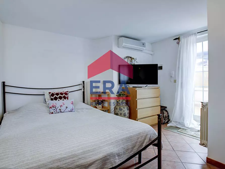 Immagine 13 di Villetta a schiera in vendita  in Via San Candido 94 a Roma