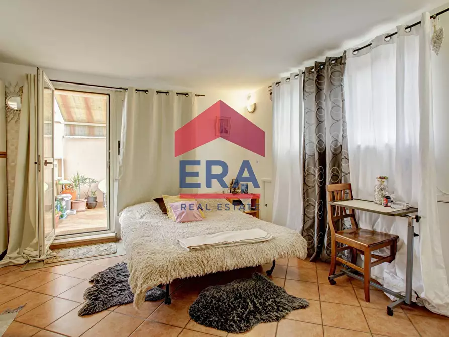 Immagine 15 di Villetta a schiera in vendita  in Via San Candido 94 a Roma