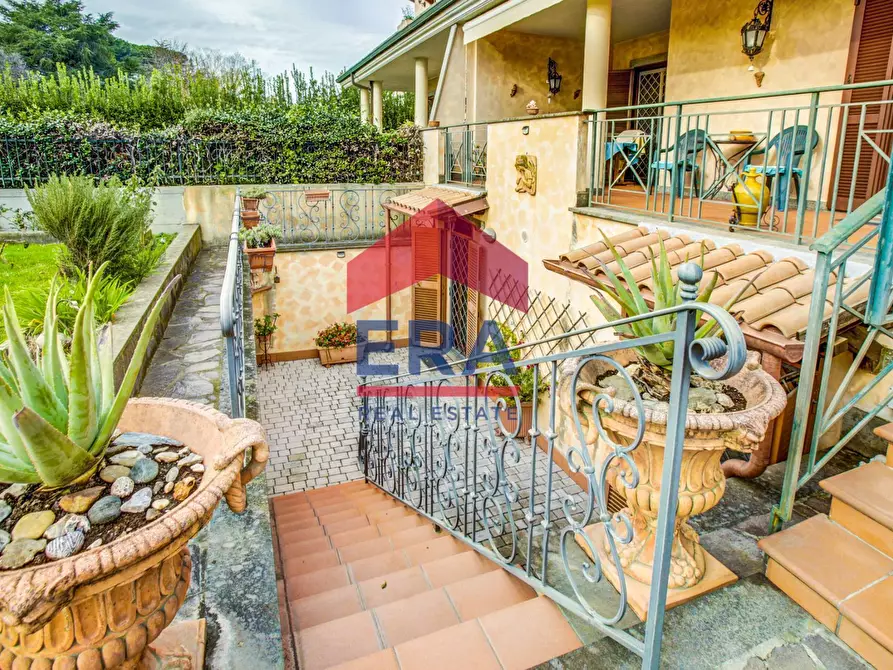 Immagine 13 di Villa in vendita  in Via Tito Poggi 15 a Roma