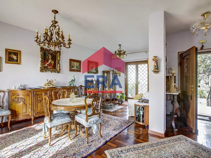 Immagine 15 di Villa in vendita  in Via Tito Poggi 15 a Roma