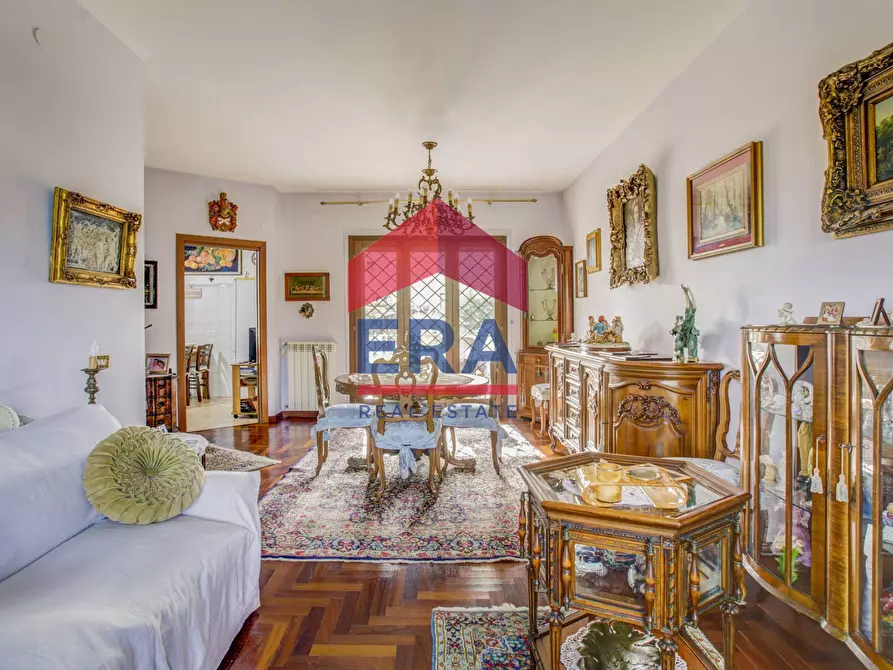 Immagine 18 di Villa in vendita  in Via Tito Poggi 15 a Roma