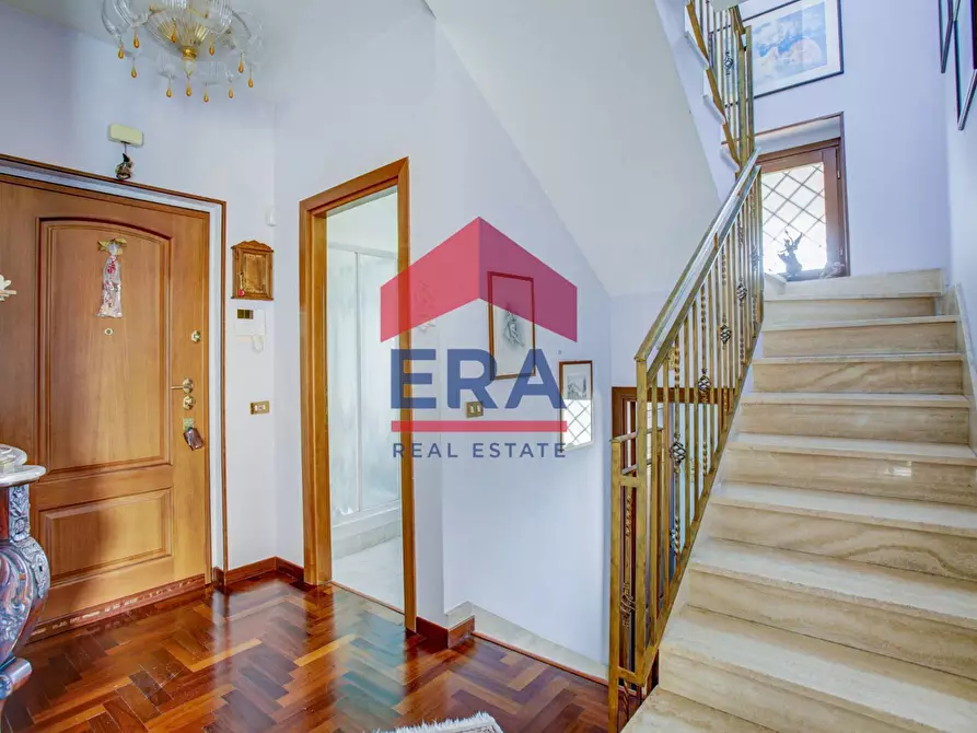 Immagine 20 di Villa in vendita  in Via Tito Poggi 15 a Roma