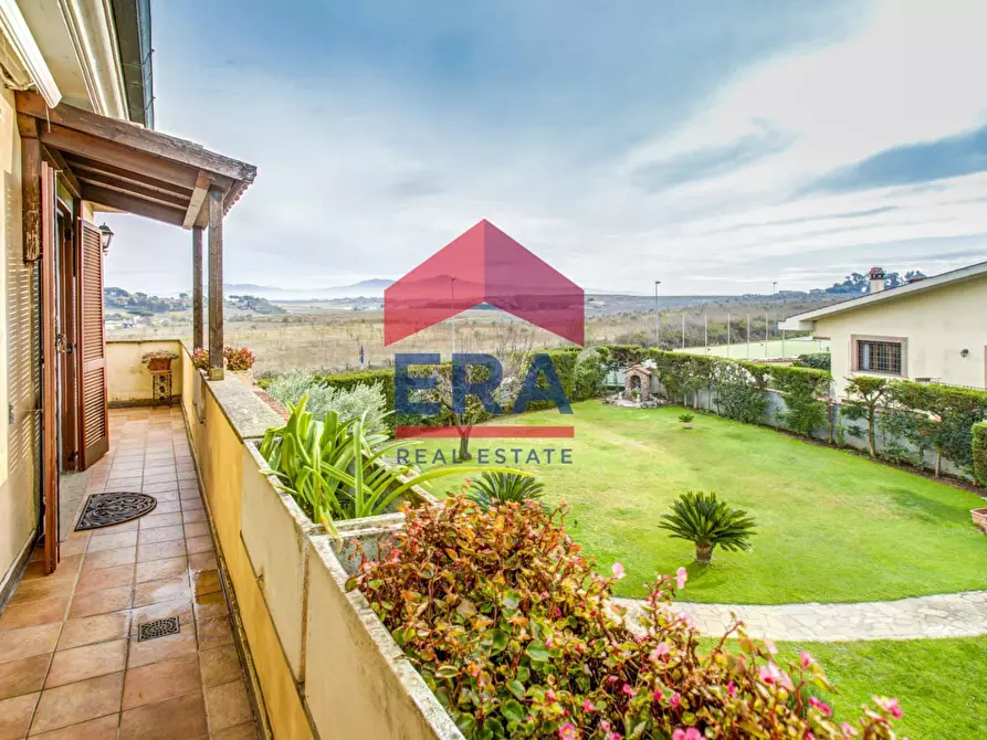 Immagine 14 di Villa in vendita  in Via Tito Poggi 15 a Roma