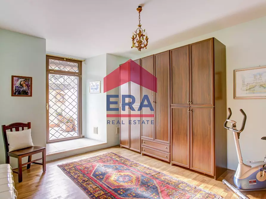 Immagine 31 di Villa in vendita  in Via Tito Poggi 15 a Roma