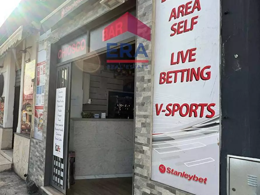 Immagine 2 di Bar / Ristorante in vendita  in via Zia Lisa 190 a Catania