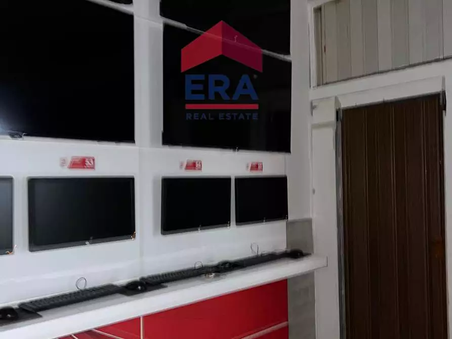 Immagine 5 di Bar / Ristorante in vendita  in via Zia Lisa 190 a Catania