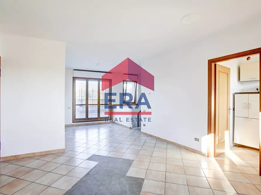 Immagine 4 di Appartamento in vendita  in Via Ezio d'Errico 45 a Roma