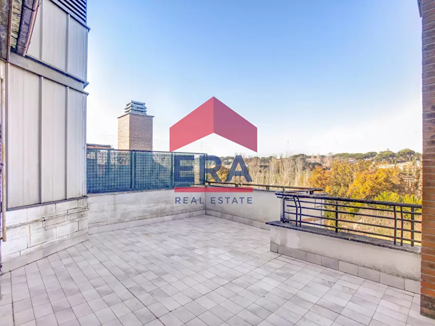 Immagine 9 di Appartamento in vendita  in Via Ezio d'Errico 45 a Roma