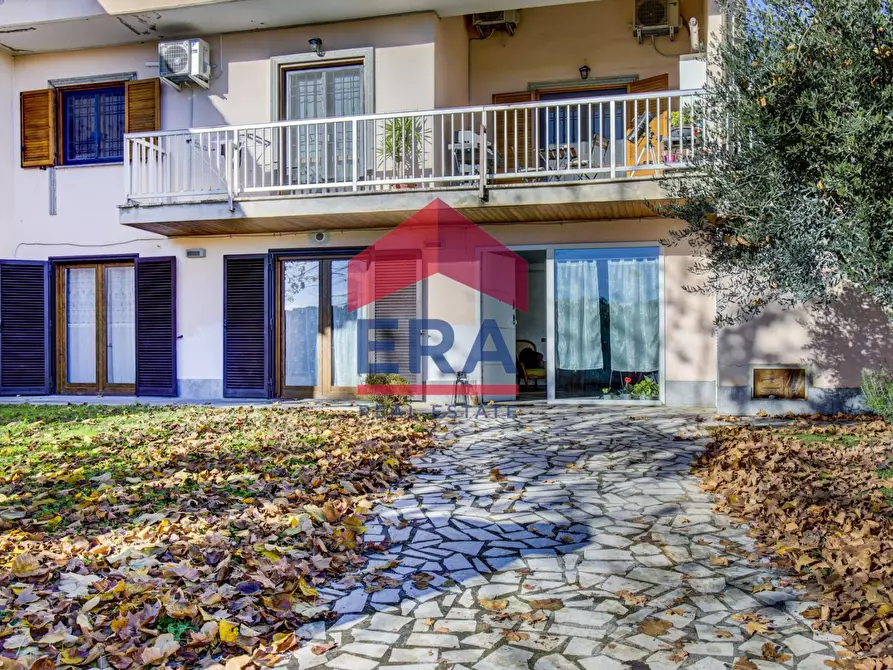 Immagine 2 di Appartamento in vendita  in Via Cincinnato 6 a Pomezia