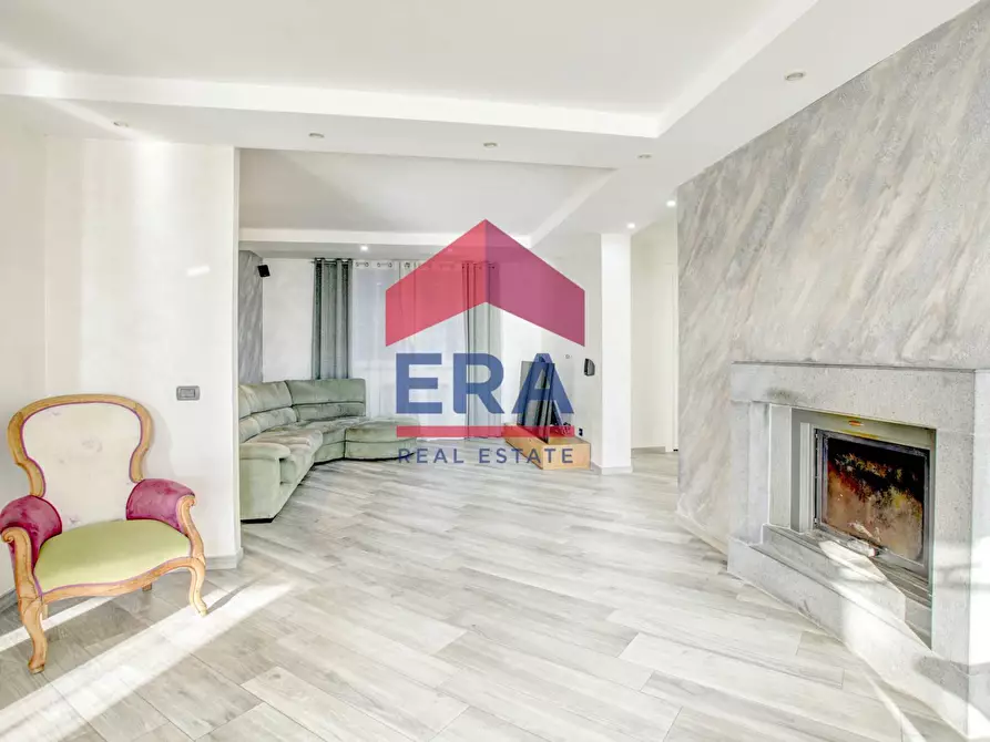 Immagine 8 di Appartamento in vendita  in Via Cincinnato 6 a Pomezia