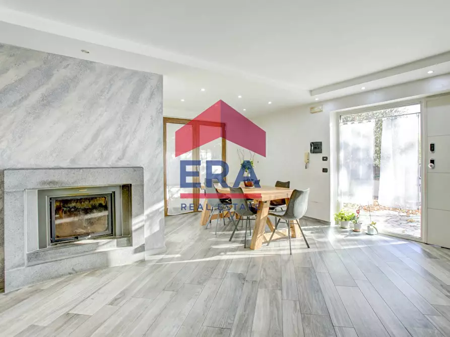 Immagine 11 di Appartamento in vendita  in Via Cincinnato 6 a Pomezia