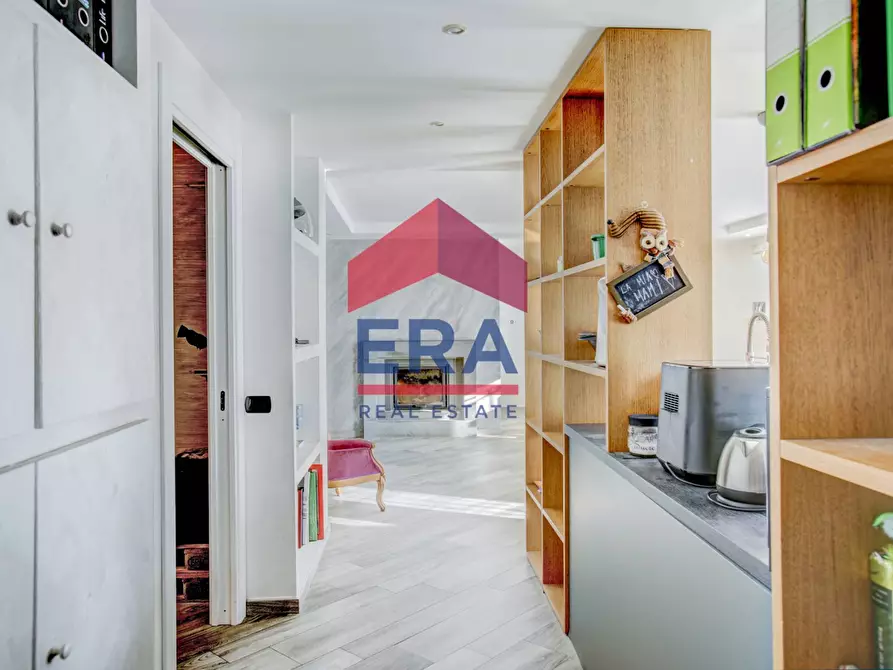 Immagine 17 di Appartamento in vendita  in Via Cincinnato 6 a Pomezia