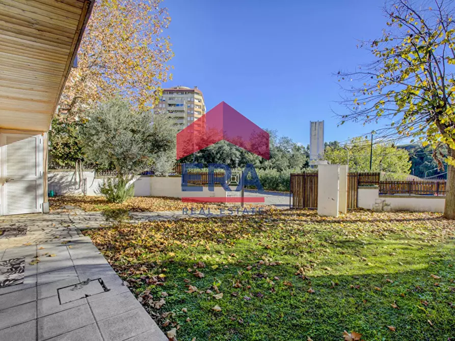 Immagine 22 di Appartamento in vendita  in Via Cincinnato 6 a Pomezia