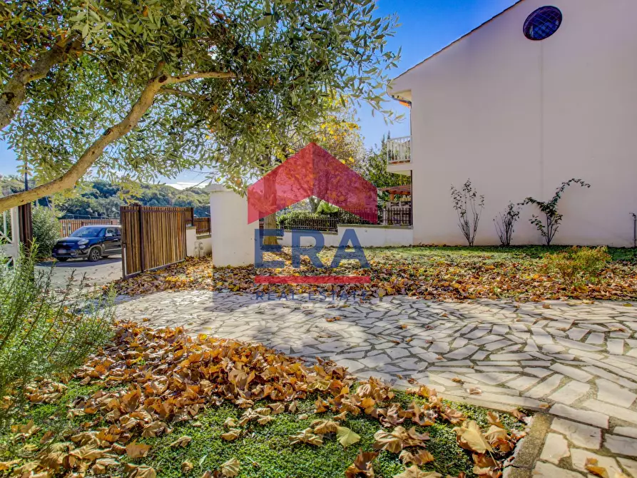 Immagine 23 di Appartamento in vendita  in Via Cincinnato 6 a Pomezia