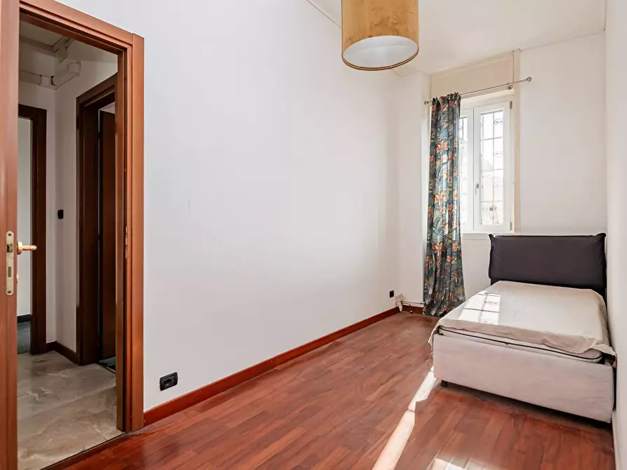 Immagine 34 di Appartamento in vendita  in Via Santa Sofia 27 a Milano