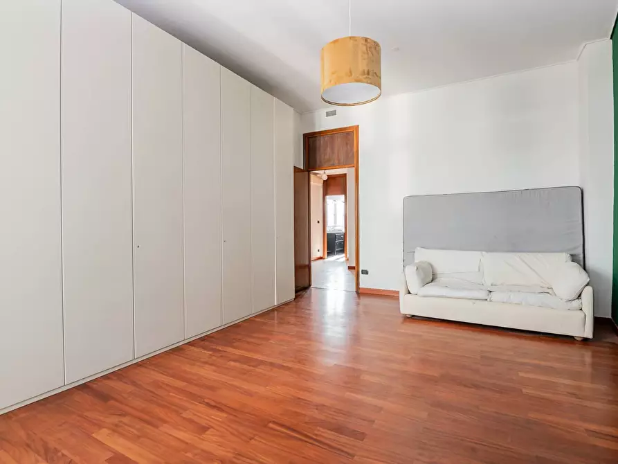 Immagine 38 di Appartamento in vendita  in Via Santa Sofia 27 a Milano