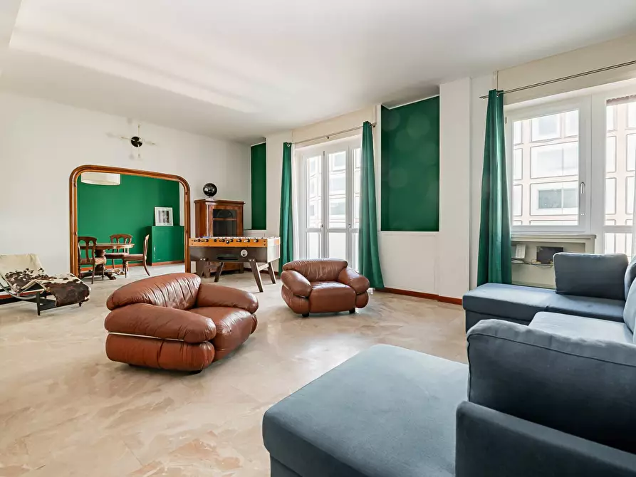 Immagine 2 di Appartamento in vendita  in Via Santa Sofia 27 a Milano