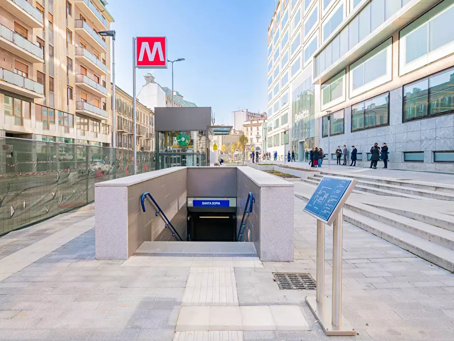 Immagine 58 di Appartamento in vendita  in Via Santa Sofia 27 a Milano