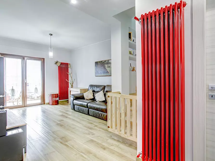 Immagine 6 di Appartamento in vendita  in Via Confalonieri 4 a Pomezia