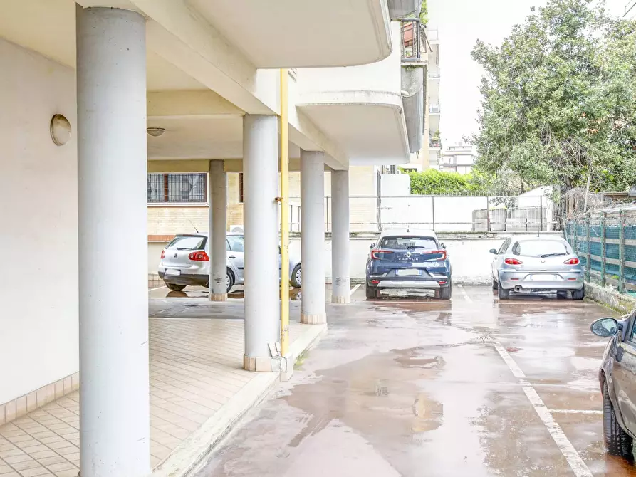 Immagine 24 di Appartamento in vendita  in Via Confalonieri 4 a Pomezia