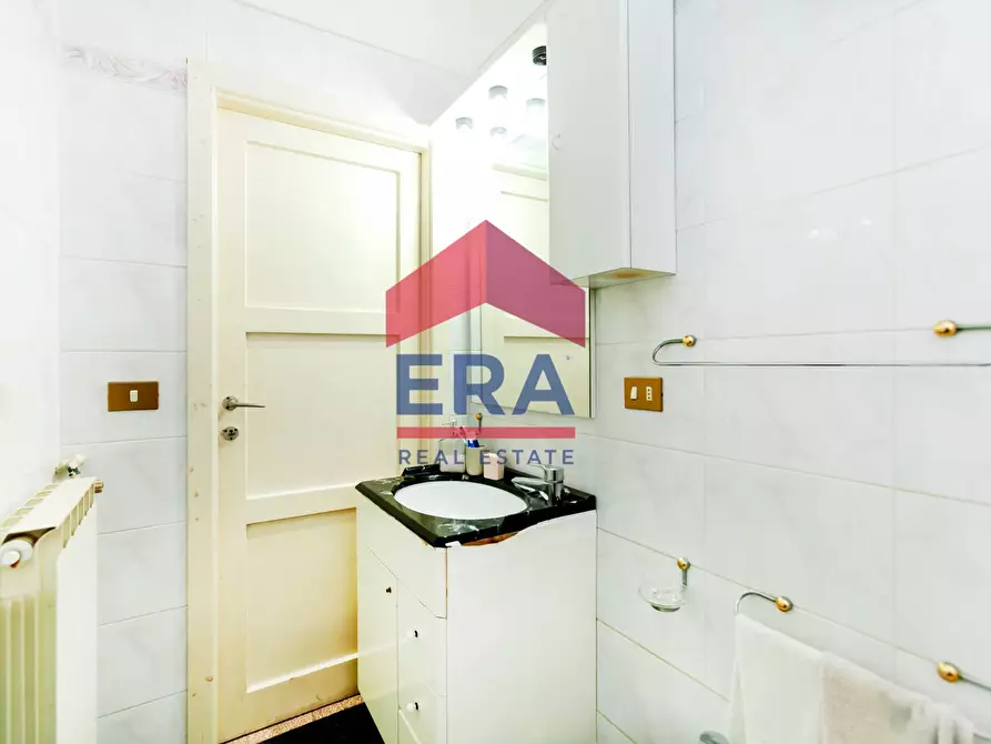 Immagine 25 di Appartamento in vendita  in Via Giuseppe Andre' 22 a Roma