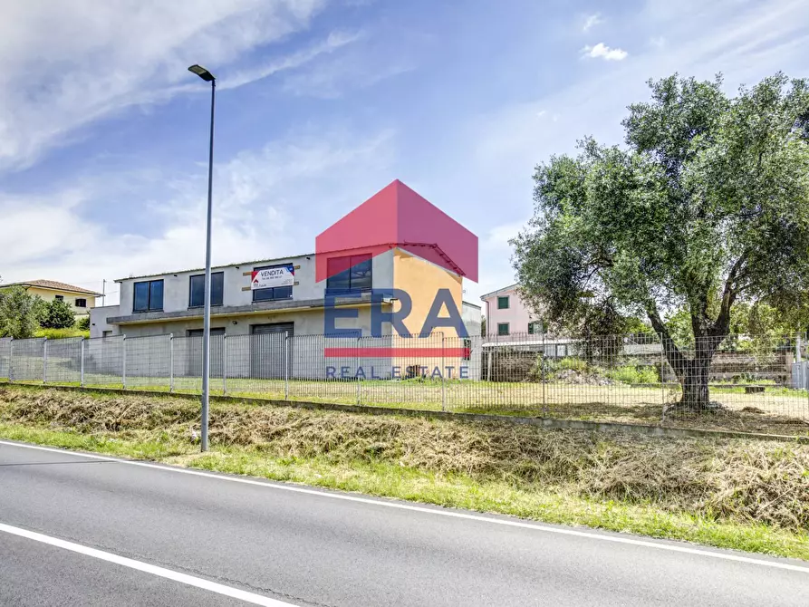 locale commerciale in vendita ad Ardea