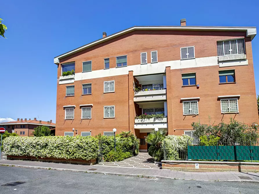 Immagine 25 di Attico in vendita  in Via Renato Caccioppoli 310 a Roma