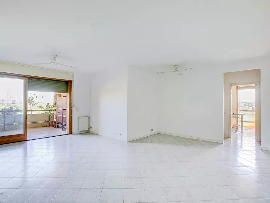 Immagine 1 di Attico in vendita  in Via Renato Caccioppoli 310 a Roma