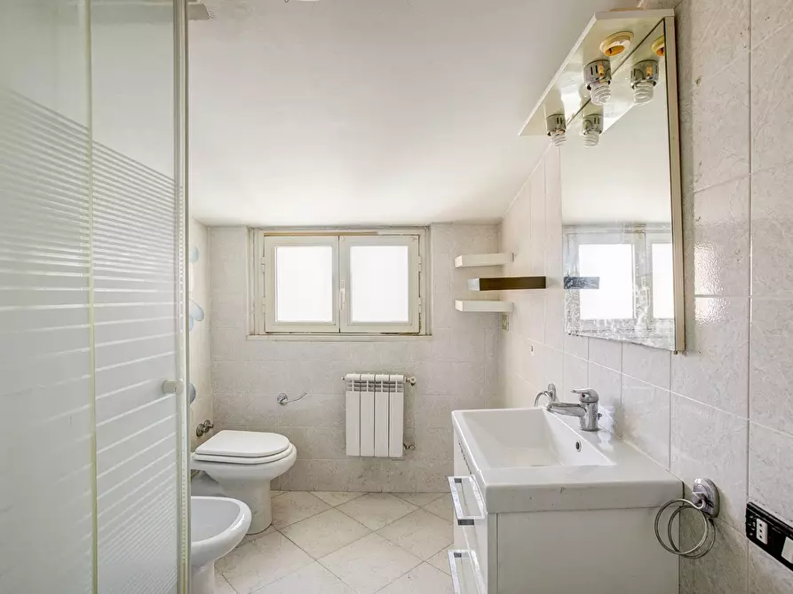 Immagine 17 di Attico in vendita  in Via Renato Caccioppoli 310 a Roma